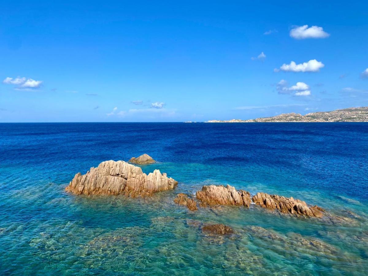 Villa Casa Mughetto R5055 Seafront, Private Sea Access, Swimming Pool à La Maddalena  Extérieur photo