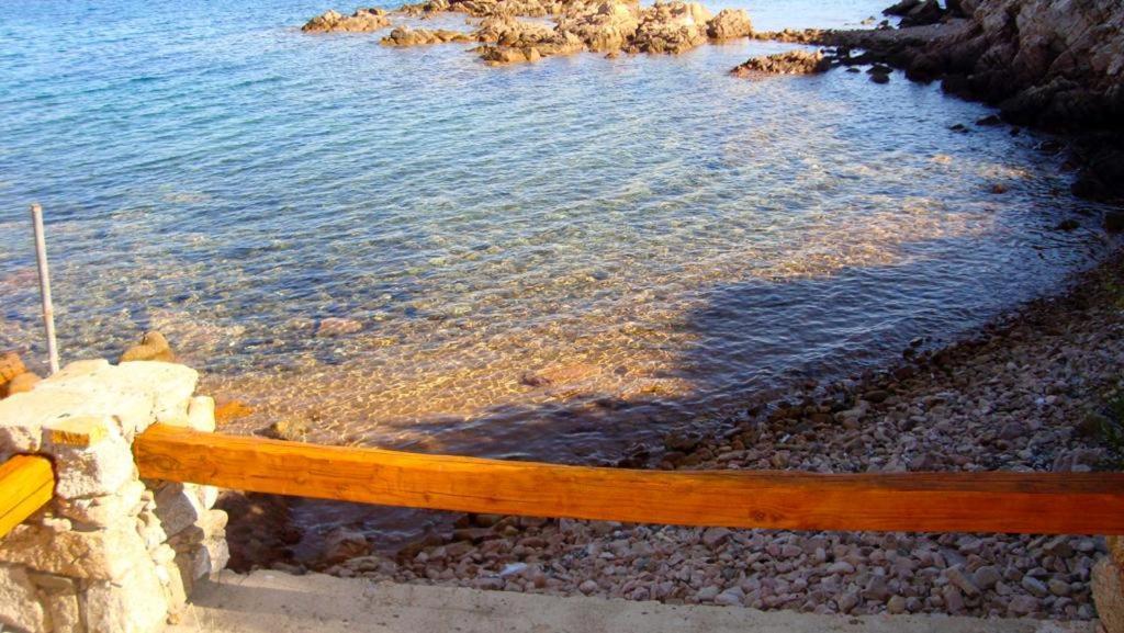 Villa Casa Mughetto R5055 Seafront, Private Sea Access, Swimming Pool à La Maddalena  Extérieur photo