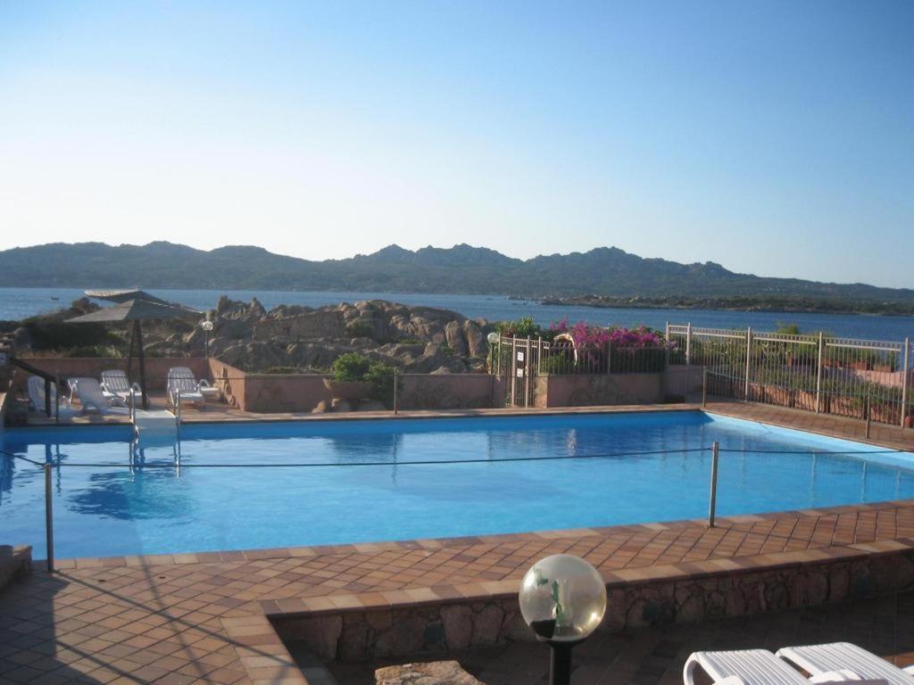 Villa Casa Mughetto R5055 Seafront, Private Sea Access, Swimming Pool à La Maddalena  Extérieur photo