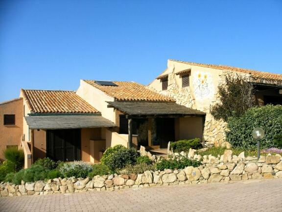 Villa Casa Mughetto R5055 Seafront, Private Sea Access, Swimming Pool à La Maddalena  Extérieur photo
